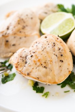 Chicken breasts with parsley and citrus