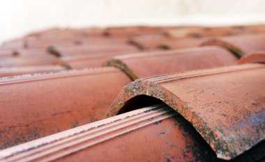 Çatı kiremitleri. Görüntüyü kapat