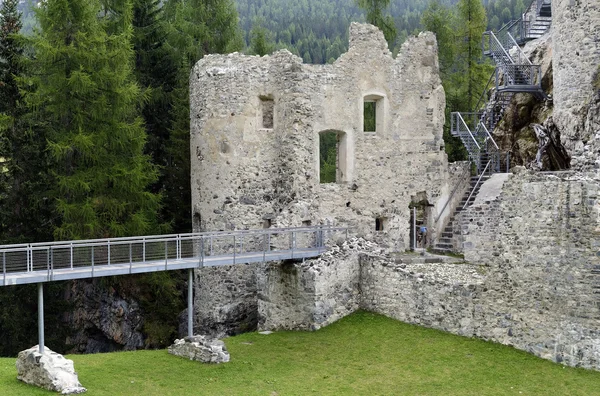 Castle Andraz, Lagazuoi ve 5 Torri alan, İtalya — Stok fotoğraf