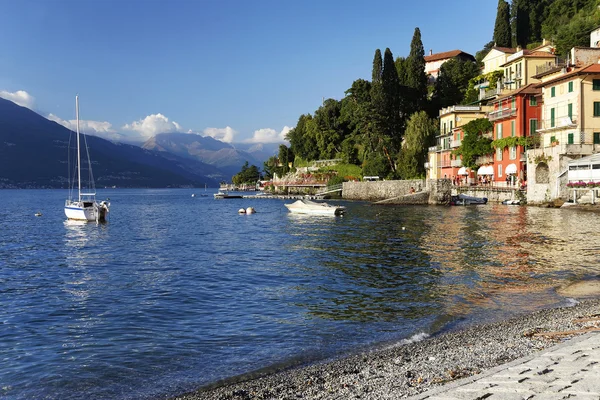 Varenna kasaba kıyı Como Gölü — Stok fotoğraf