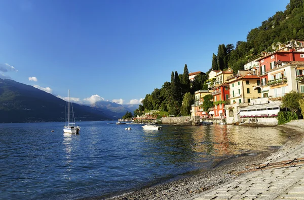 Varenna kasaba kıyı Como Gölü — Stok fotoğraf