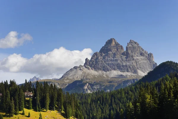 A Dolomitok hegyei — Stock Fotó