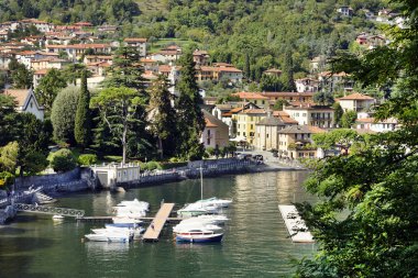 Lenno şehir ve Como marina