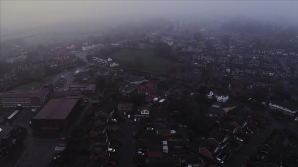4K英国柴郡切斯特附近的Tarporley村的空中录像。Nov 2020 — 图库视频影像