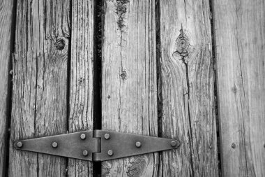 eski paslı menteşe