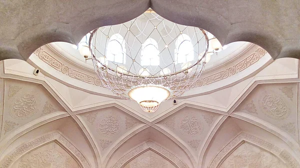 Cidade Bolgar Tatarstan Rússia Mesquita Branca Teto Lustre — Fotografia de Stock