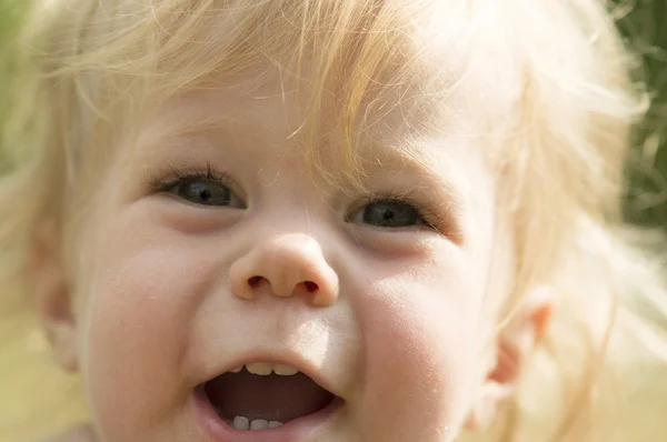 Gesicht Baby von 1 Jahr alt aus nächster Nähe. — Stockfoto