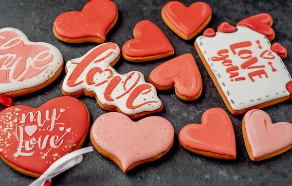 Deliciosas Galletas Forma Corazón Mesa — Foto de Stock