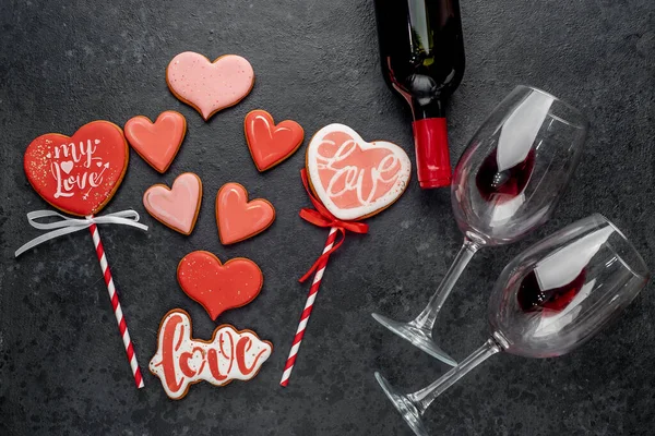 Valentijnsdag Achtergrond Met Harten Wijnglazen — Stockfoto