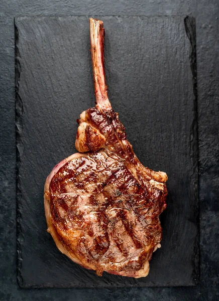 Steak Grillé Sur Une Planche Pierre — Photo