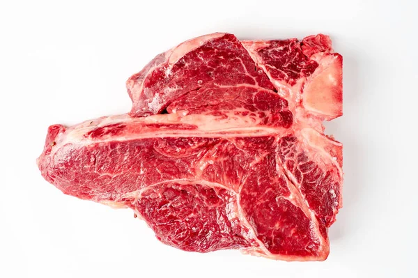 Carne Res Cruda Sobre Fondo Blanco — Foto de Stock