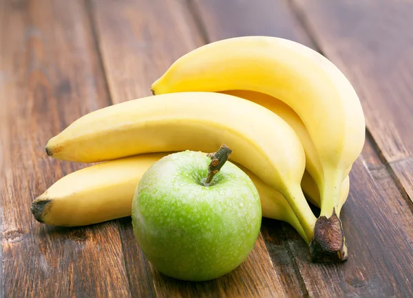 Appel en bananen — Stockfoto