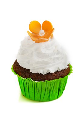 Çikolatalı muffin krema ile.