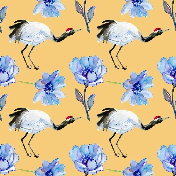 Asiatischer Kranichvogel und blaue Blumen. — Stockfoto