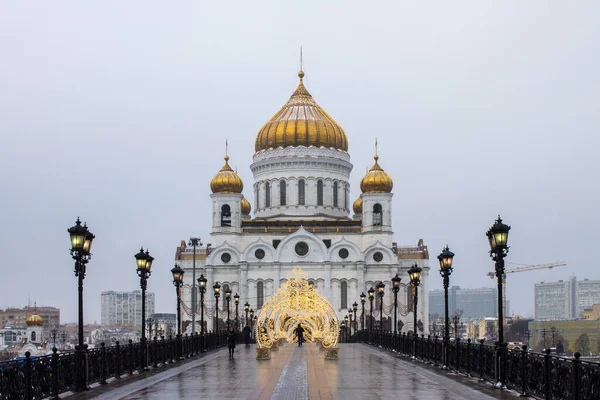 Москва Россия Декабря 2020 Вид Белый Собор Христа Спасителя Мост — стоковое фото