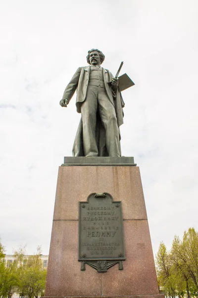Moscú Rusia Mayo 2021 Monumento Bronce Sobre Pedestal Gran Artista —  Fotos de Stock