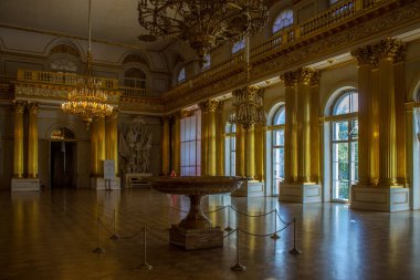 Aziz PETERSBURG, RUSSIA-HAZİRAN, 17, 2021: Kış Sarayı 'ndaki Hermitage Müzesi' nin tarihi iç mimarisi
