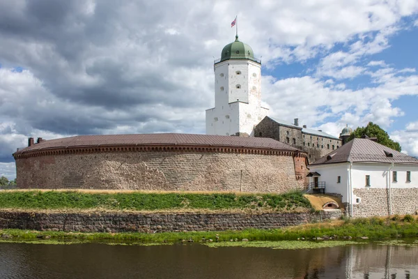 Vyborg Região Leningrado Rússia Julho 2021 Fachada Uma Fortaleza Medieval — Fotografia de Stock