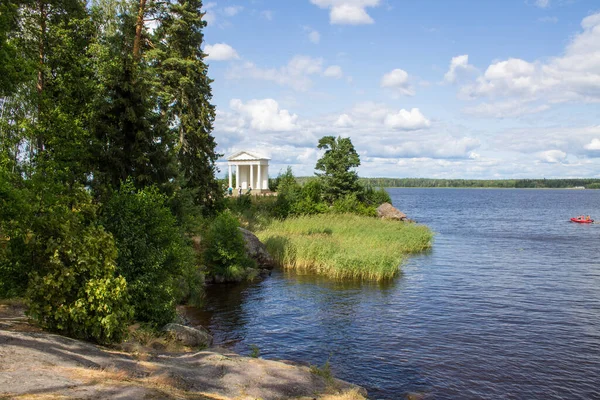 Vyborg Región Leningrado Rusia Julio 2021 Vista Del Templo Blanco —  Fotos de Stock