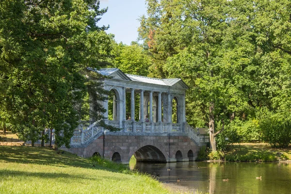 Pushkin Leningrad Region Russia July 2021 Elegant Bridge Canal Tsarskoye — Stock Photo, Image