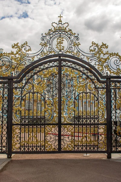 Přední Tepané Železo Zdobené Brány Před Catherine Palace Carskoye Selo — Stock fotografie