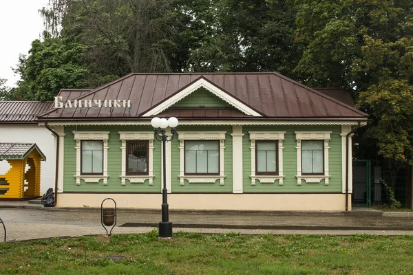 Wladimir Russland August 2021 Die Grüne Fassade Des Berühmten Pfannkuchenhauses — Stockfoto