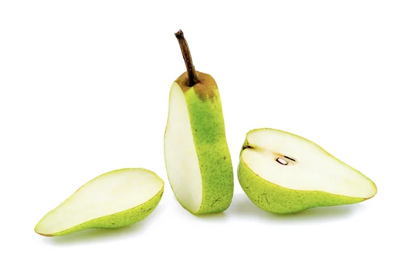 Färska ekologiska gröna päron skära upp arrangemang — Stockfoto