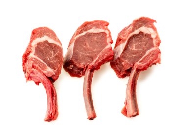 Kuzu, pişmemiş ve ham parçaları