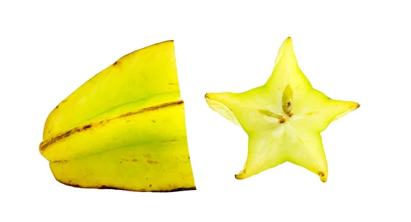 Stervrucht carambola's met doorsnede geïsoleerd op wit — Stockfoto