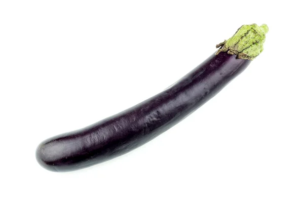 Lang Aziatische aubergine geïsoleerd — Stockfoto