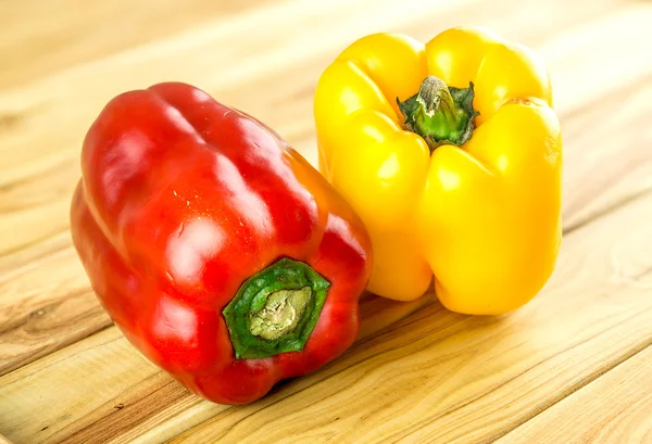 Pimientos rojos y amarillos — Foto de Stock