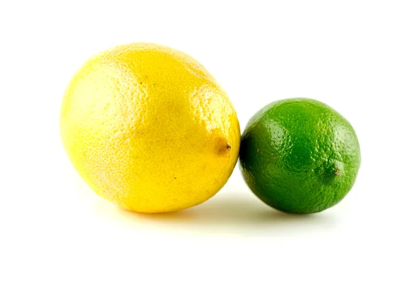 Limon ve izole limon — Stok fotoğraf