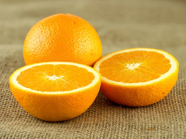 Metades de frutos de laranja — Fotografia de Stock