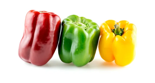 Ripe vibrant colorful peppers isolated on white — Stock Photo, Image