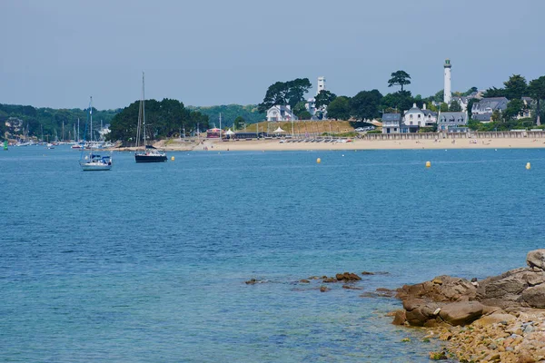 View to the beach of Benotet, a small touristic village in the Brittany, France — Stock Photo, Image