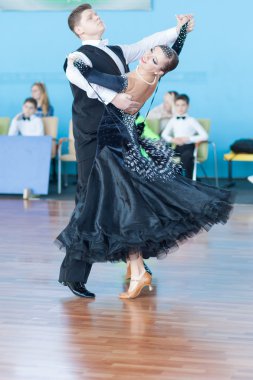 Sokol Iliya ve Bartashevich Kristina Idsa Şampiyonası Kinezis Star Kupası Gençlik-2 Standart Programı gerçekleştirin