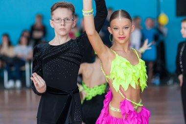 Mahnach Nikita ve Karchevskaya Yuliya Idsa Şampiyonası Kinezis Star Kupası'nda Juvenil-1 Latin-Amerikan Programı Gerçekleştirin