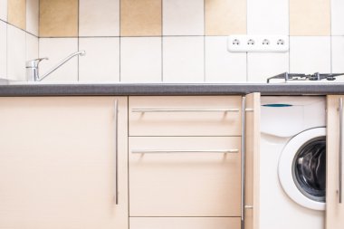 Minimal Yenilenmiş Tarzda Ev Mutfak İç.