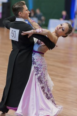 Tanımlanamayan Dans Çift Belarus Cumhuriyeti Ulusal Şampiyonası Ju-1 Standart Avrupa Programı Gerçekleştirir