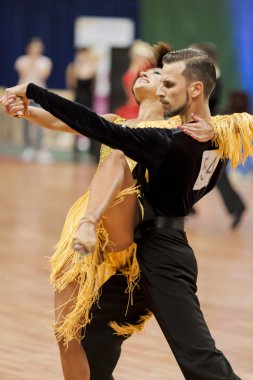 Podkas Sergey ve Klepcha Anastasiya Belarus Cumhuriyeti Ulusal Şampiyonası sırasında Yetişkin Latin-Amerikan Programı gerçekleştirin