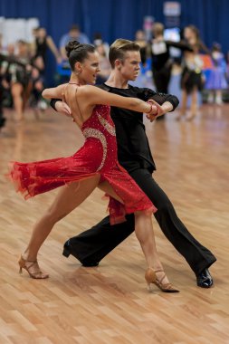 Zelenskiy Ivan ve Lantuhova Anna Gençlik-2 Latin-Amerikan Belarus Cumhuriyeti Ulusal Şampiyonası Programını sahneledi