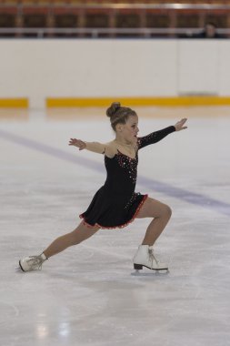 Beyaz Rusya'dan Elizaveta Zaharchuk, Ulusal Artistik Patinaj Şampiyonası'nda Bronz Sınıf Iv Kızlar Serbest Paten Programı'nı sergiliyor