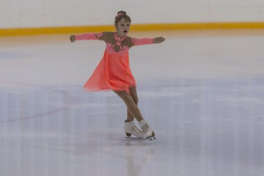 Kristina Strelkova Rusya Ulusal Artistik Patinaj Şampiyonası'nda Gümüş Sınıf Iii Kızlar Serbest Paten Programı gerçekleştirir
