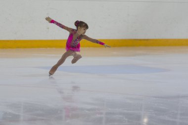 Rusruslana Nemirova Ulusal Artistik Patinaj Şampiyonası'nda Gümüş Sınıf Iii Kızlar Serbest Paten Programı gerçekleştirir