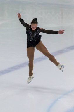 Minsk, Belarus 1 Kasım 2020 - Beyaz Rusya 'dan Profesyonel Kadın Artistik Patinaj Aleksandra Chepeleva 1 Kasım 2020' de Beyaz Rusya 'nın Minsk kentinde Bayanlar Kıdemli Buz Yıldızı Şampiyonası Serbest Patinaj Programını gerçekleştirdi.