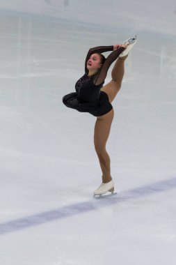 Minsk, Belarus 1 Kasım 2020 - Beyaz Rusya 'dan Profesyonel Kadın Artistik Patinaj Aleksandra Chepeleva 1 Kasım 2020' de Beyaz Rusya 'nın Minsk kentinde Bayanlar Kıdemli Buz Yıldızı Şampiyonası Serbest Patinaj Programını gerçekleştirdi.