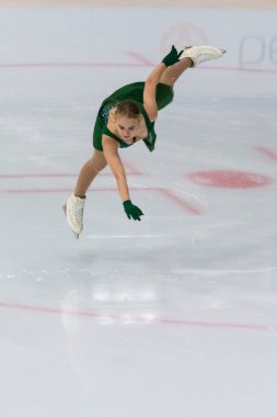 Minsk, Belarus 1 Kasım 2020 - Ermenistan 'dan Profesyonel Kadın Artistik Patinajcı Valeriia Sidorova 1 Kasım 2020' de Beyaz Rusya 'nın Minsk kentinde Bayanlar Buz Yıldızı Şampiyonası' nda Kıdemli Serbest Patinaj Programını gerçekleştirdi.