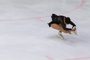 Minsk, Belarus 1 Kasım 2020 - İsrailli Profesyonel Kadın Artistik Patinajcı Alina Iushchenkova 1 Kasım 2020 'de Beyaz Rusya' nın Minsk kentinde Bayanlar Buz Yıldızı Şampiyonası 'nda Kıdemli Serbest Patinaj Programını gerçekleştirdi.