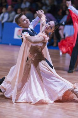 Minsk-Belarus, 18 Ekim 2014: Tanımlanamayan dans çift Perfo