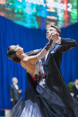 Minsk-Belarus, 19 Ekim 2014: Tanımlanamayan dans çift Perfo